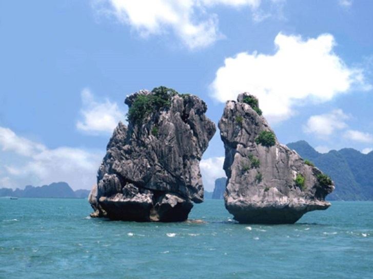 Ha Long once day tour from Hanoi 
